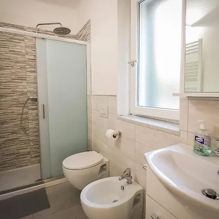 Nuovissimo Con Parcheggio Gratuito アパート *