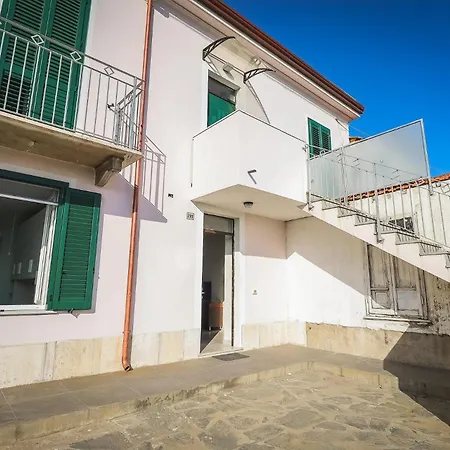 Nuovissimo Con Parcheggio Gratuito *